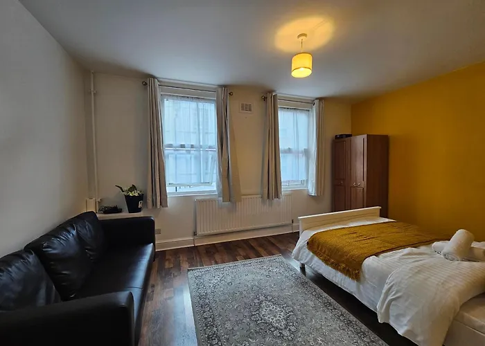 Apartment In Whitechapel